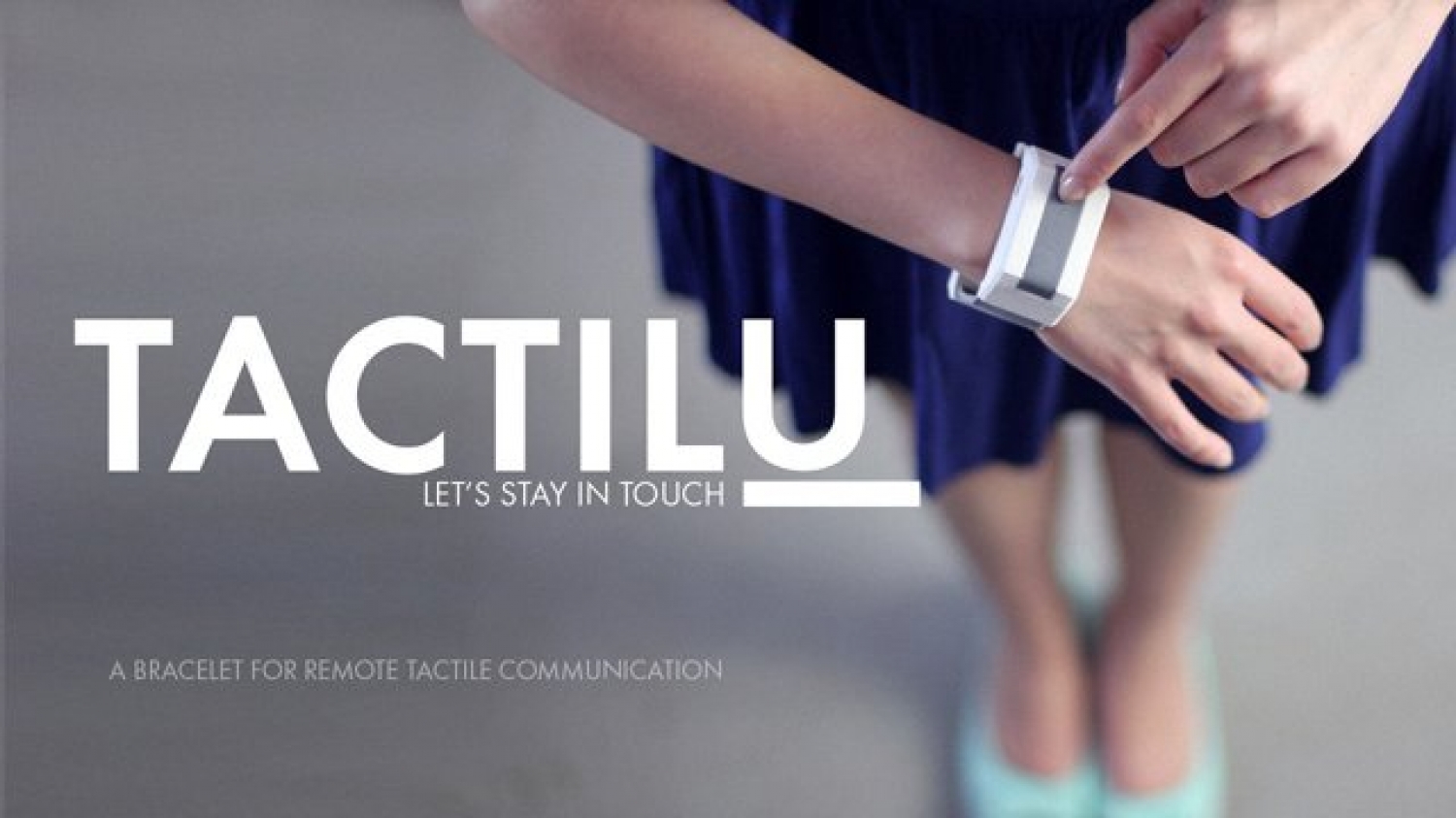 Touch works. Tactilu браслет. Stay in Touch. In Touch картинка. In Touch перевод.